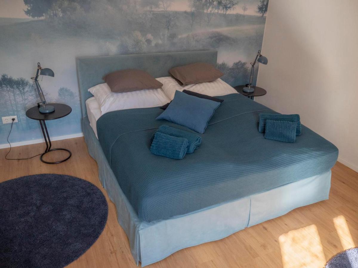 Blue Flat By Grazrentals Best Location & Free Parking Екстериор снимка